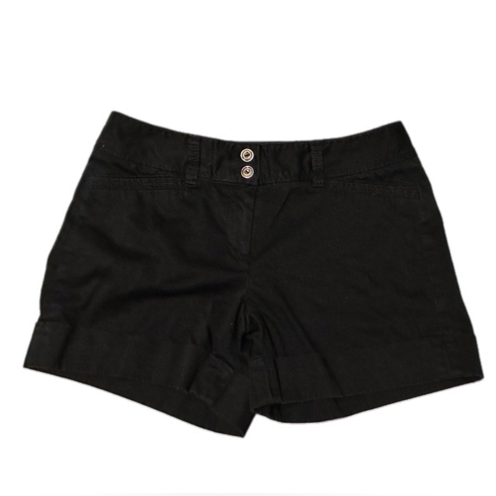 White House black market shorts‎